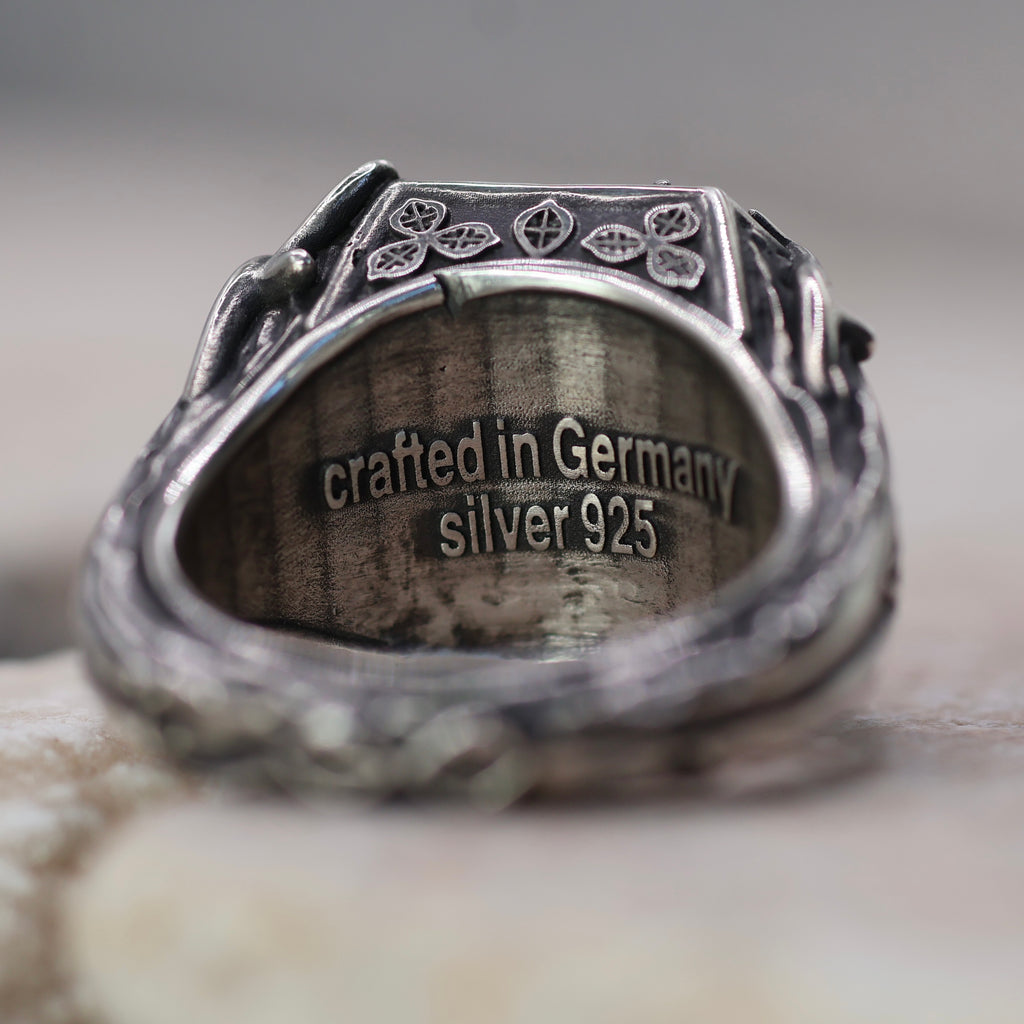 Thorn Atelier Statement Ring