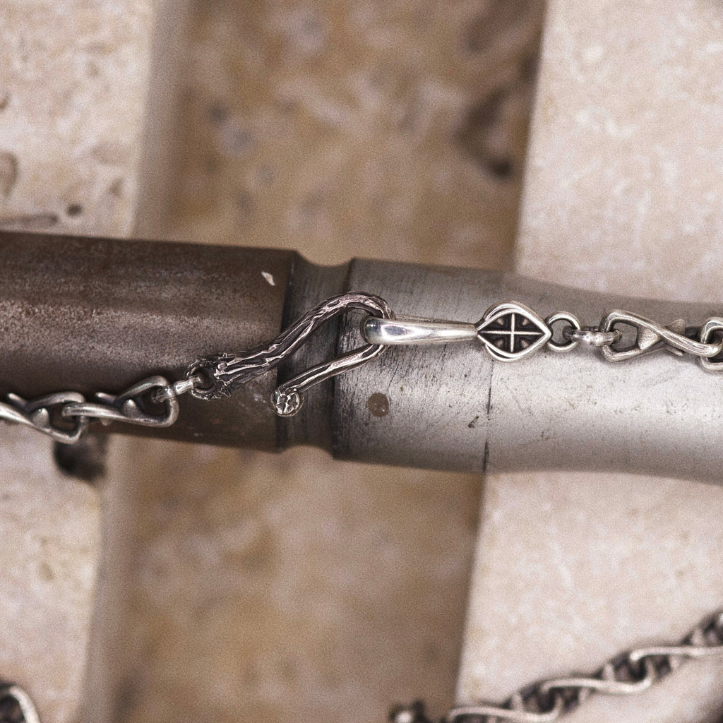 Sinners Chain