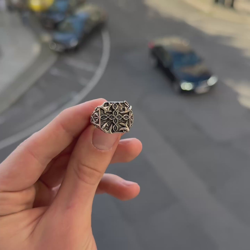 Thorn Atelier Statement Ring